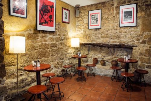 Bar/Lounge, Lo Raconet de la Placa in Calaceite Bar/Lounge, Lo Raconet de la Placa in Calaceite