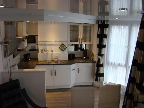 Kitchen, Bella Casa in Langenargen Kitchen, Bella Casa in Langenargen