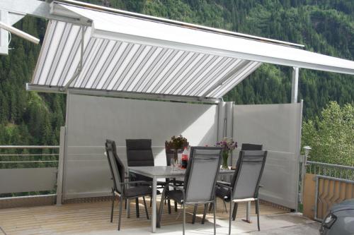 Erkély/terasz, Apart Garni Dorfblick in Bach Erkély/terasz, Apart Garni Dorfblick in Bach