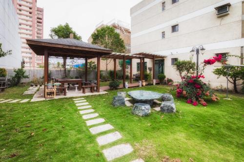 This photo about Feng Lin Guest House shared on HyHotel.com