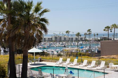 كنو, دايز إن باي ويندام أوشنسايد (Days Inn by Wyndham Oceanside) in Oceanside Beachfront كنو, دايز إن باي ويندام أوشنسايد (Days Inn by Wyndham Oceanside) in Oceanside Beachfront