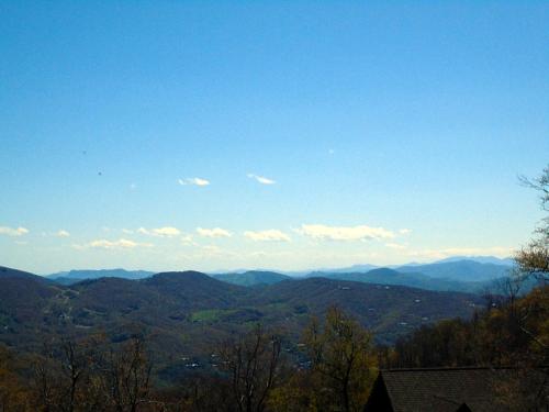 Klonteska Condominiums By VCI Real Estate Services