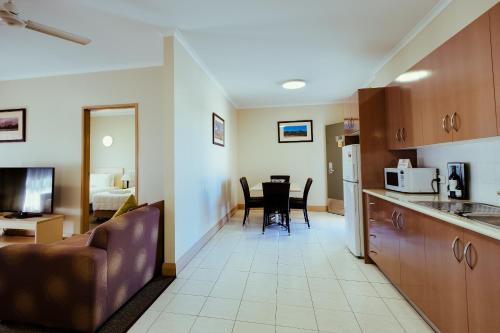 مطبخ, كلوب موتور إن (Club Motor Inn) in Narrabri مطبخ, كلوب موتور إن (Club Motor Inn) in Narrabri