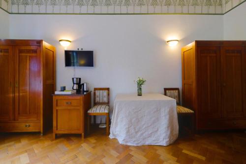 Hotel Max at Parcul Cetatii