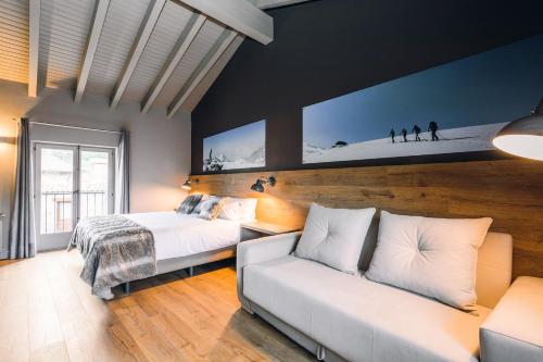 Intrepid Hotel Rural - Adults Only in Bellver de Cerdanya Intrepid Hotel Rural - Adults Only in Bellver de Cerdanya