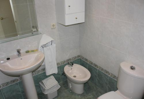 This photo about Apartamentos Albir Confort - Estrella shared on HyHotel.com
