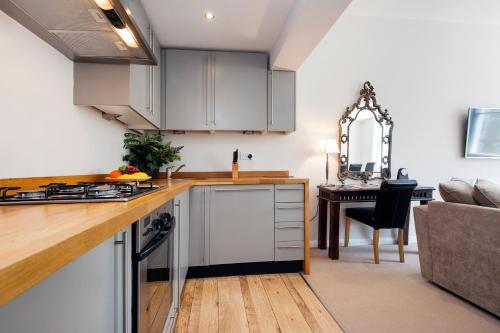 This photo about The Chelsea Harcourt Lodge shared on HyHotel.com