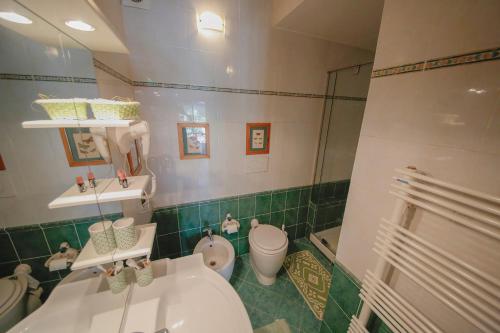 This photo about Baronessa B&B Florence shared on HyHotel.com