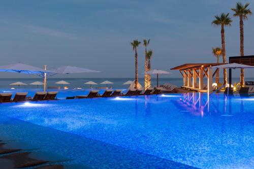 Swimming pool, Krystal Grand Los Cabos - All Inclusive in San Jose Del Cabo Swimming pool, Krystal Grand Los Cabos - All Inclusive in San Jose Del Cabo
