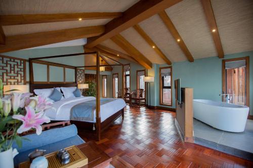 This photo about Walden Lugu Lake Zen Retreat shared on HyHotel.com