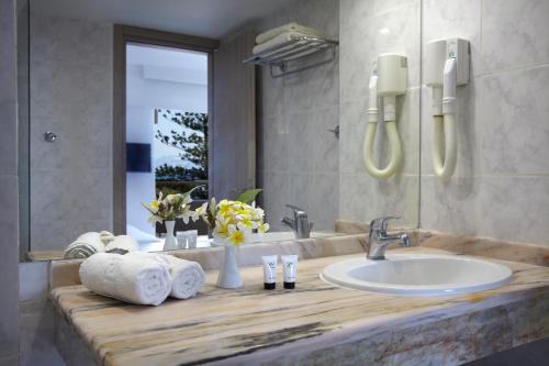 This photo about Sunshine Rhodes shared on HyHotel.com