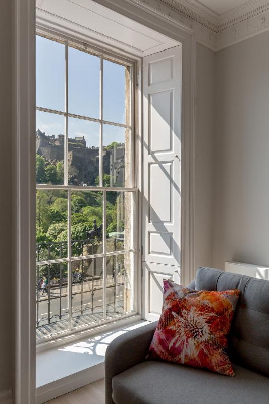 Superior Apartment + Castle View image 1