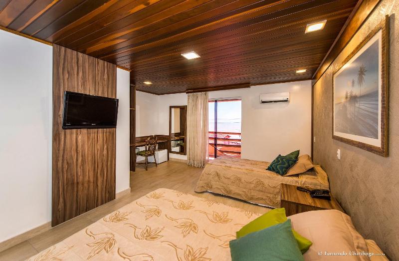 Superior Triple Room with Sea View image 2