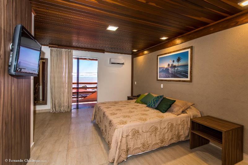 Superior Triple Room with Sea View image 3