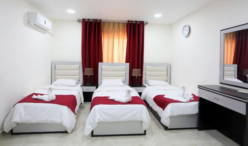 Triple Room image 4