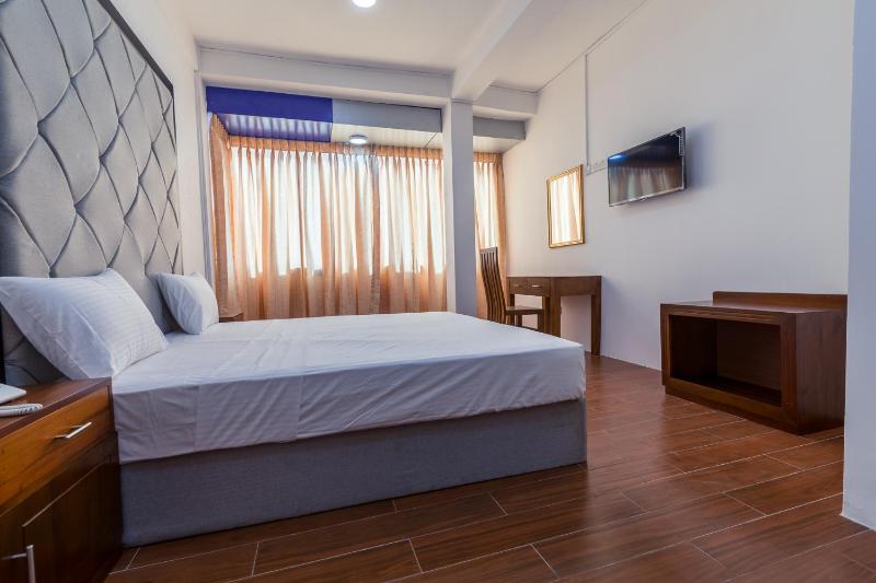 Superior Double Room image 3