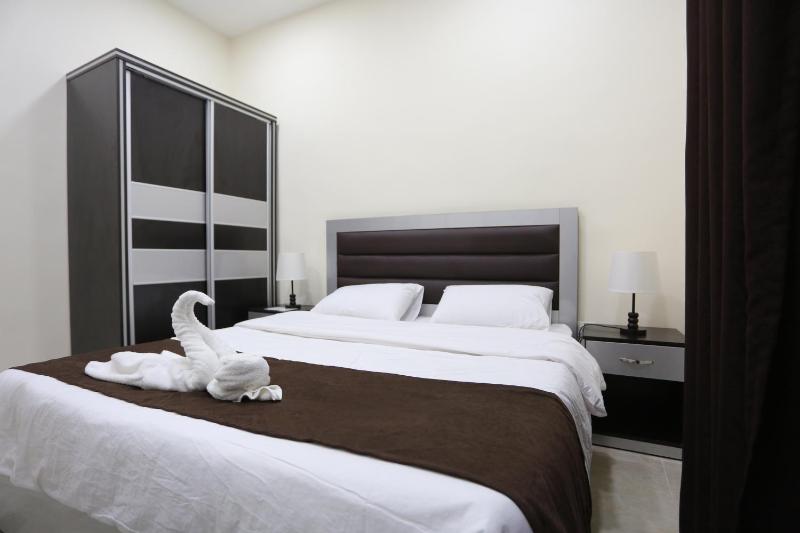 Double Room image 2