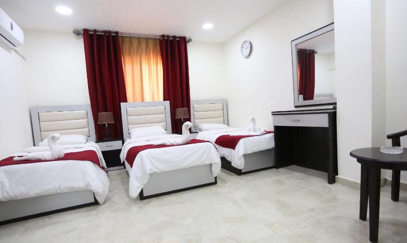 Triple Room image 1
