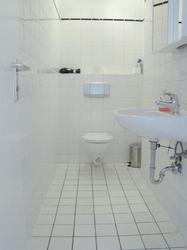 Triple Room with Shared Bathroom image 2