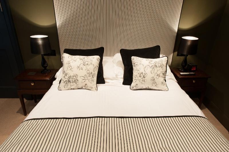 Standard Double Room image 1