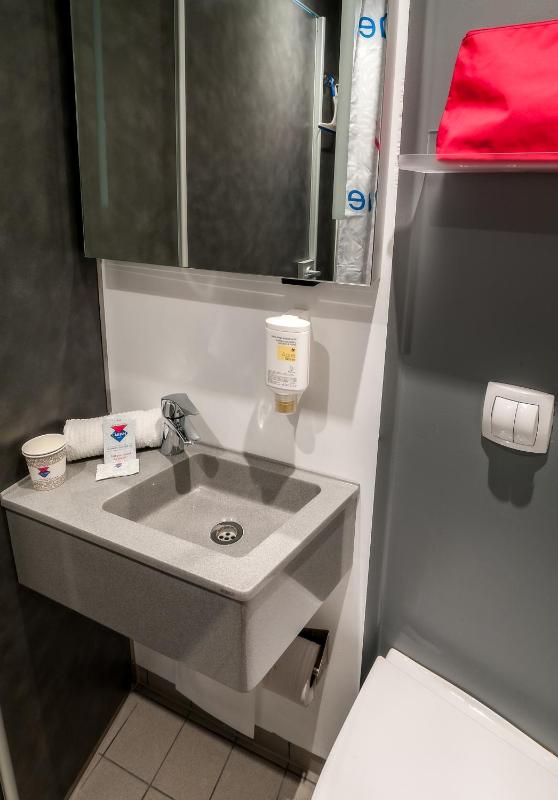 Studio Apartment (2 Adults) image 2