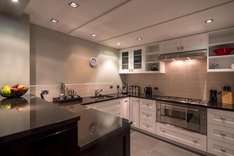 Three-Bedroom Chalet image 3