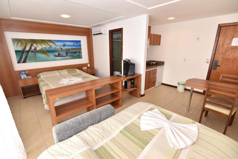 Deluxe Triple Room image 1