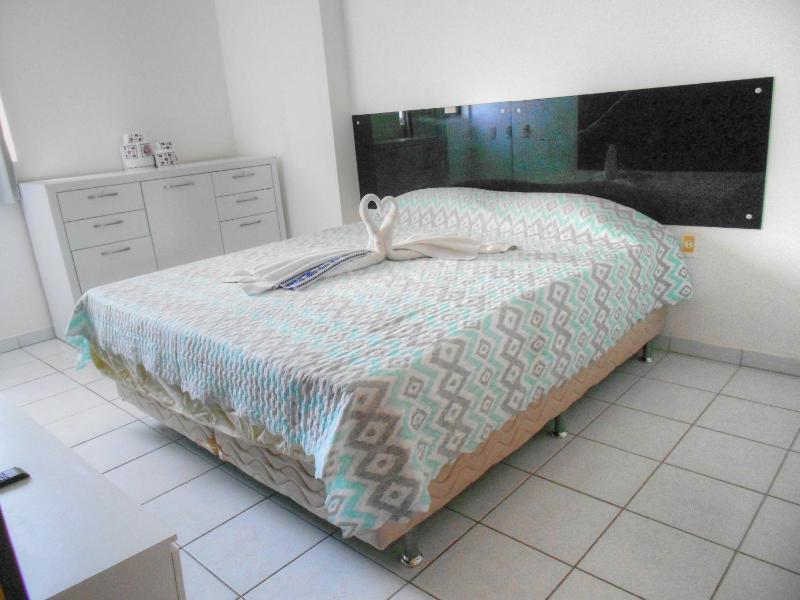 Two-Bedroom Apartment with Sea View image 2