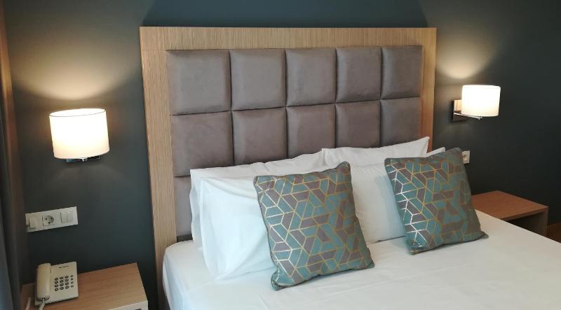 Executive Double Room with Balcony and Acropolis View image 2