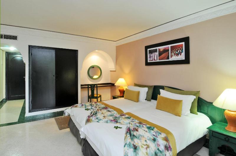 Standard Double Room image 1