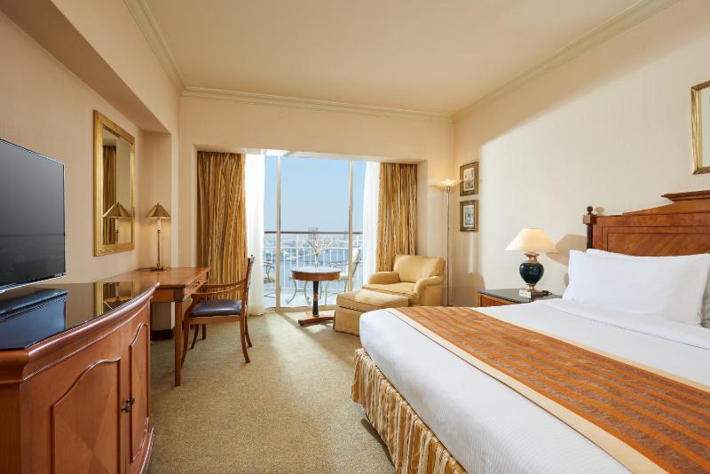 Grand Suite with Nile View image 4