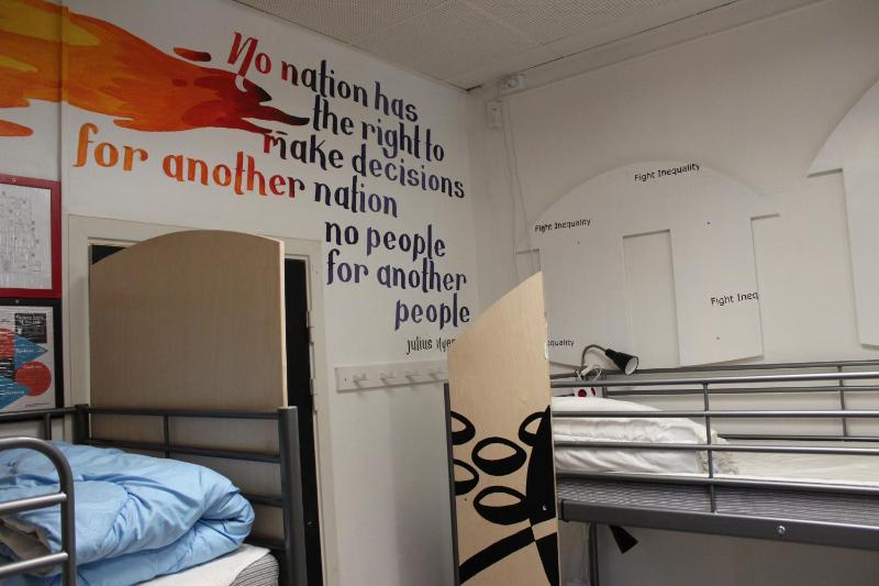 Bed in 8 bed Mixed Dormitory Room image 2