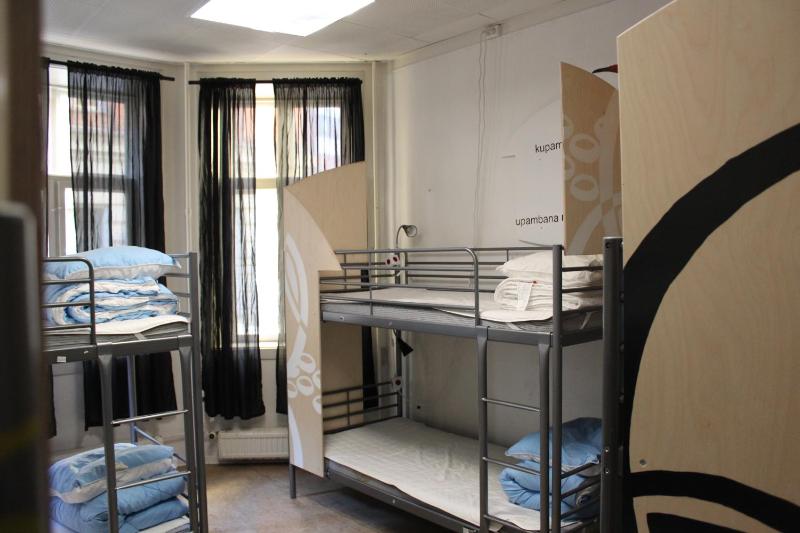 Bed in 8 bed Mixed Dormitory Room image 3