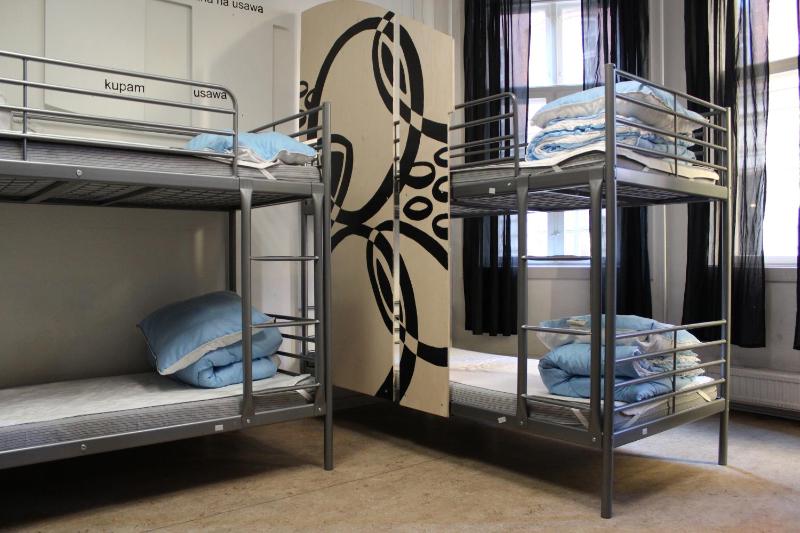Bed in 8 bed Mixed Dormitory Room image 4