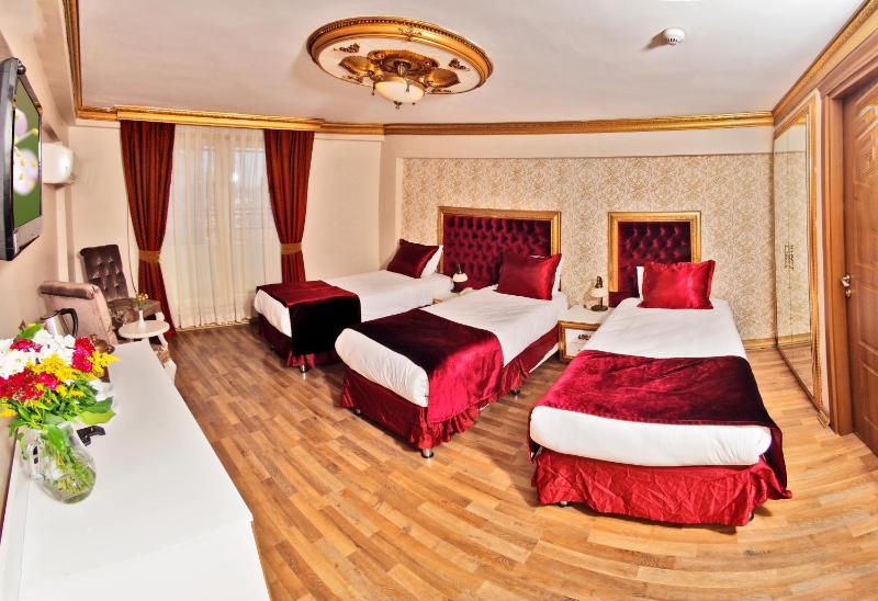 Standard triple Room with Hammam image 2