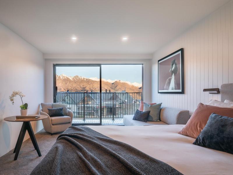 King Room – Remarkables – Mountain View image 1