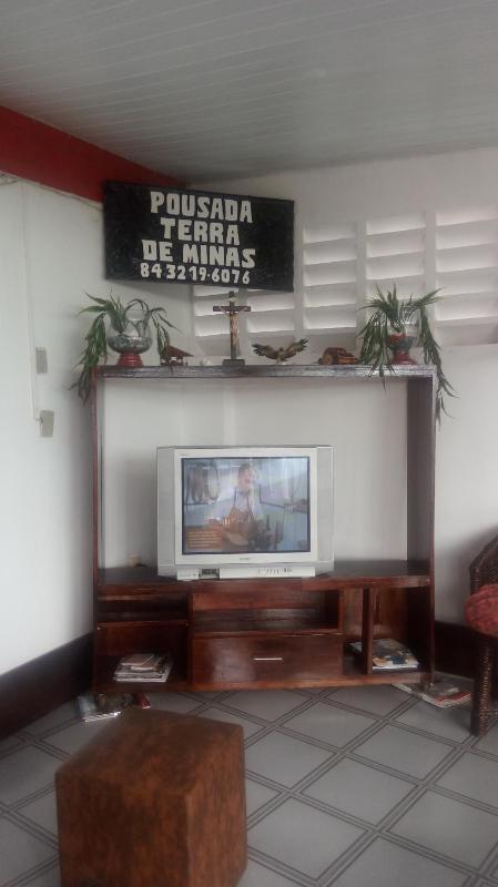 Standard Triple Room image 2