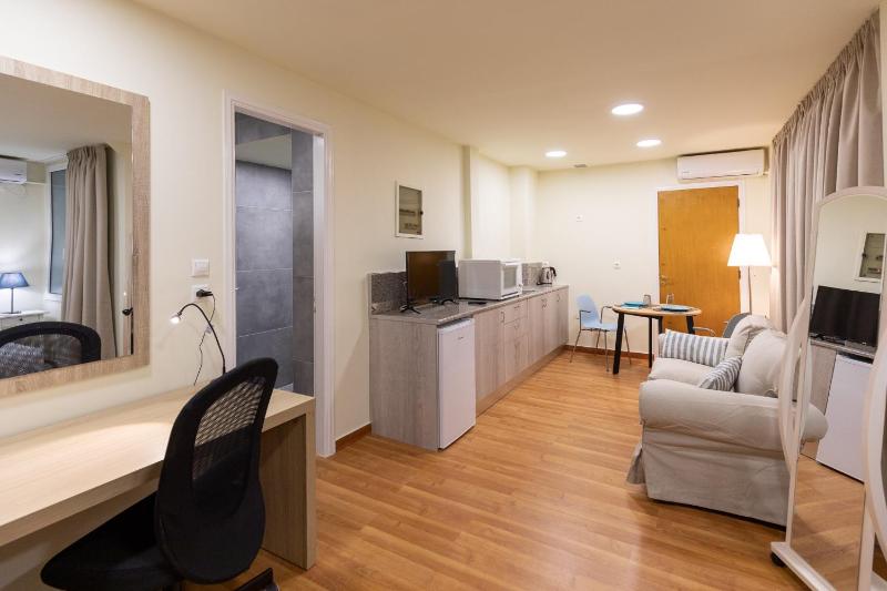 One-Bedroom Apartment image 2