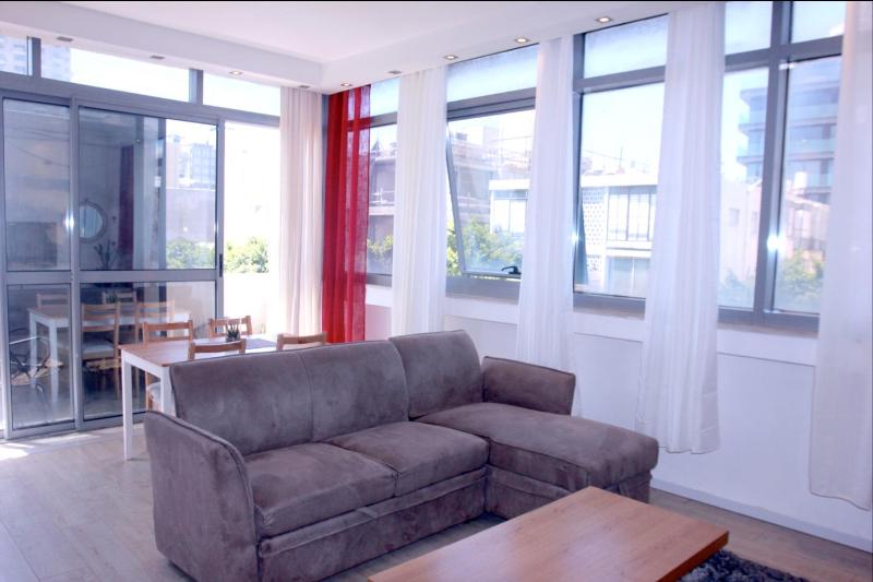 One-Bedroom Apartment image 1