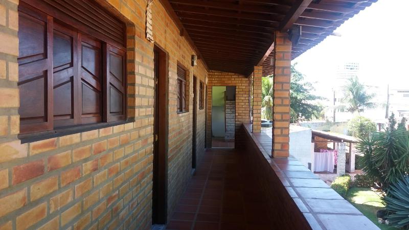 Standard Triple Room image 2