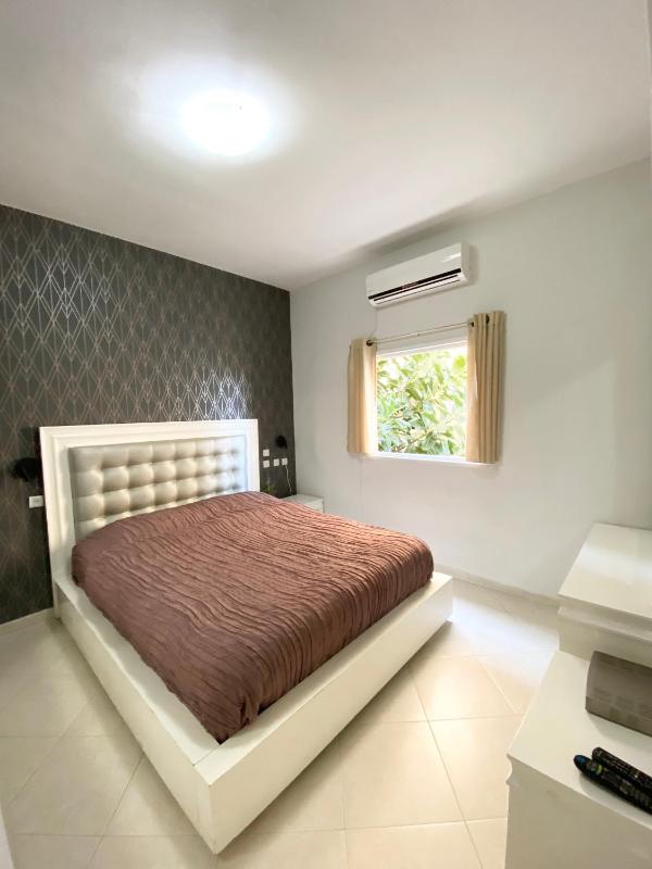 Superior One-Bedroom Apartment with Sea View - 210 Hayarkon Street image 3