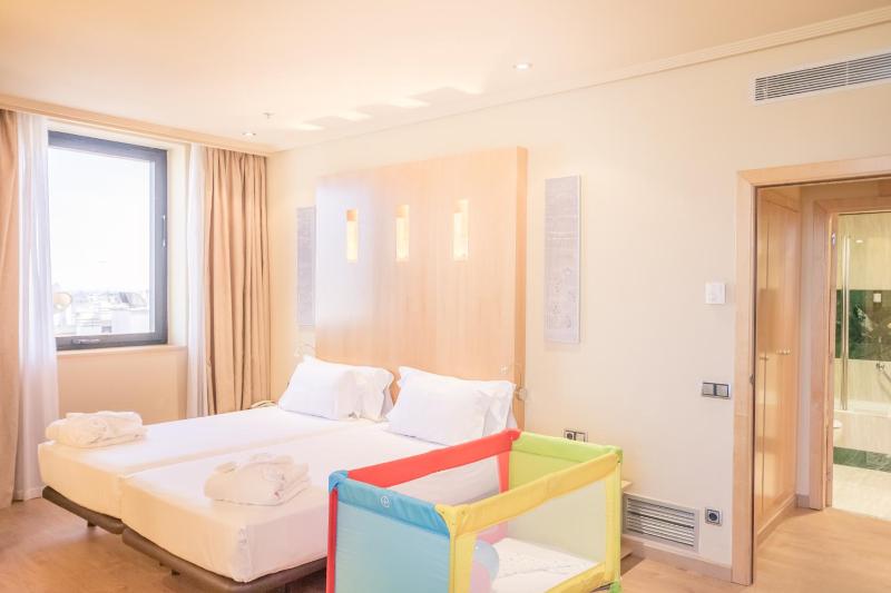 Double or Twin Room with Extra Bed (2 Adults + 1 Child) image 3