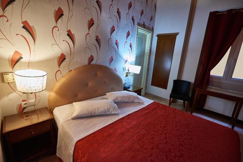 Triple Room image 2