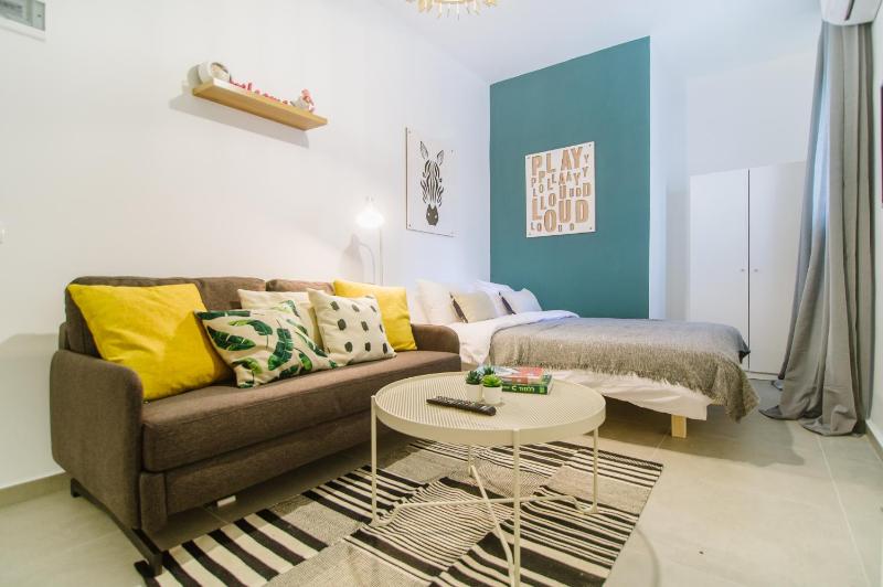Studio Apartment with Sofa image 1
