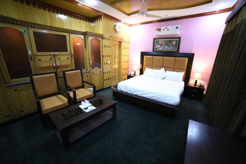 Single Room image 2
