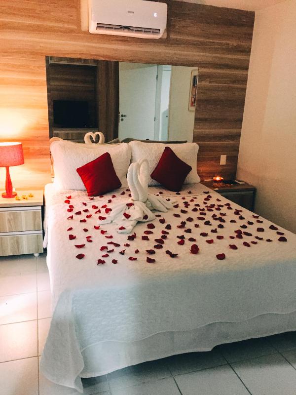 Deluxe Room image 3