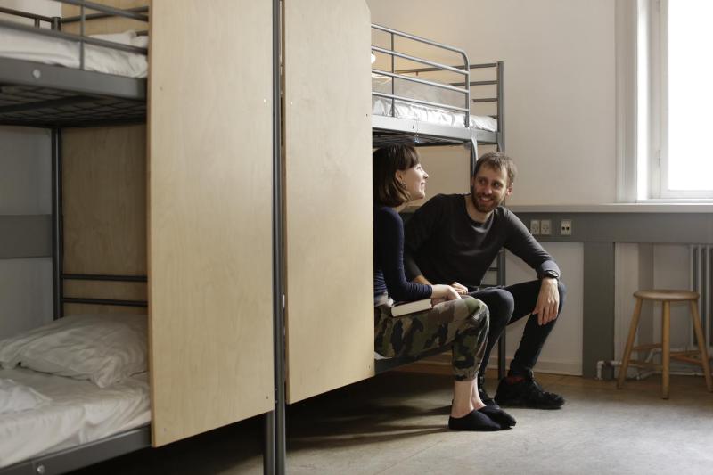 Bed in 6-Bed Mixed Dormitory Room image 1