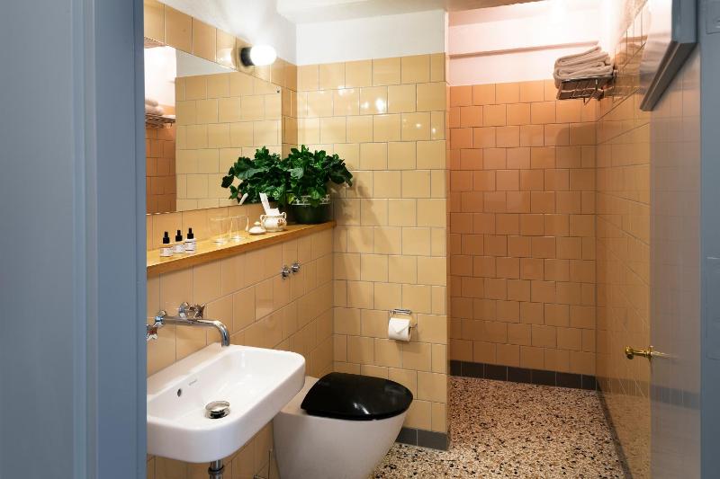 Small - Basement image 4