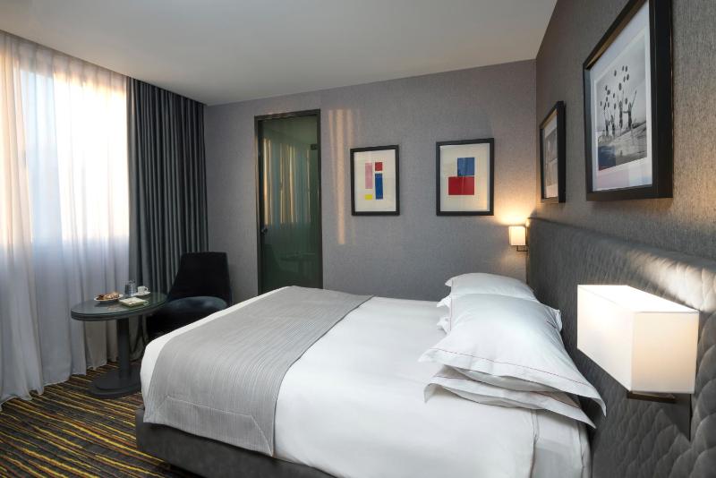 Classic Single Room image 3
