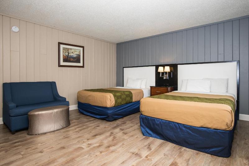 Standard Room with Two Double Beds image 3